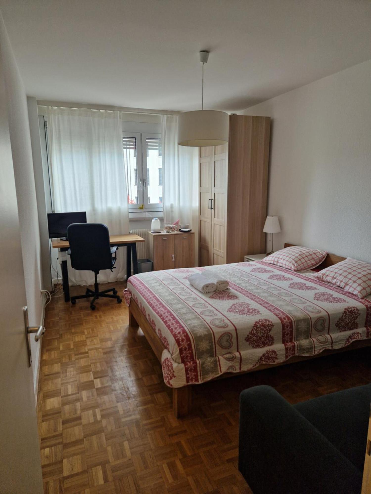 Room In Shared Apartment Genf Exterior foto
